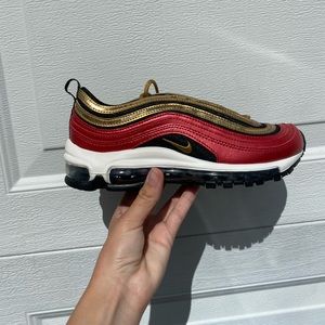 Women’s Air Max 97 Sz 6 Red and Gold